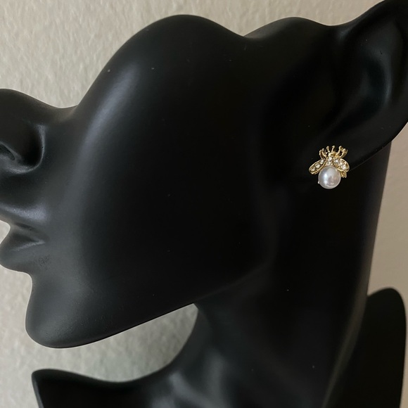 ✨ Bee Earrings 🐝Bee Earrings - Picture 2 of 11